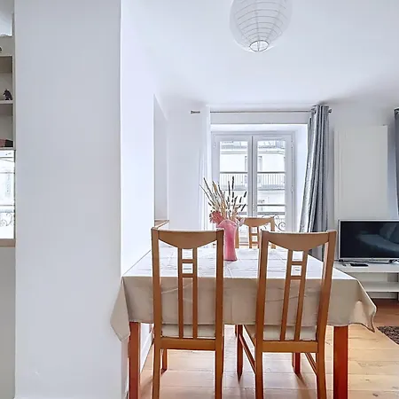 Elegant Flat In The Latin Quarter